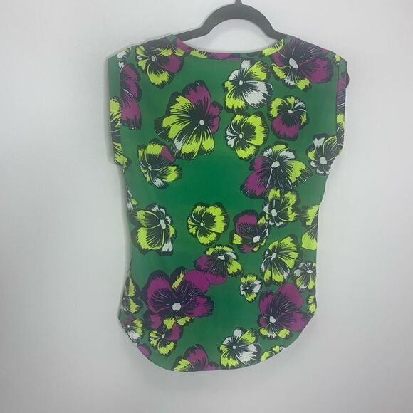 J Crew petite size 0 green floral blouse top (i1) - Picture 5 of 16